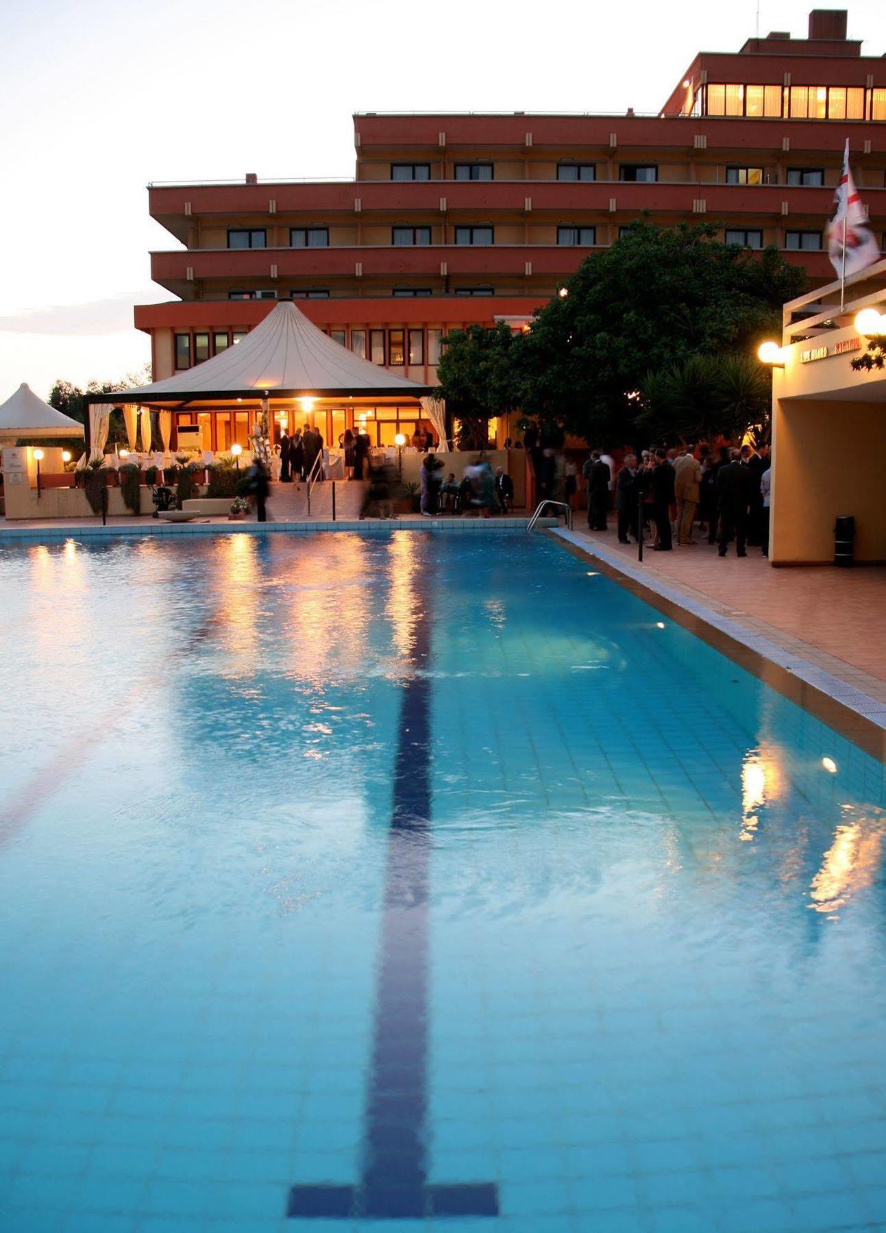 Hotel Setar Quartu SantʼElena Exterior foto